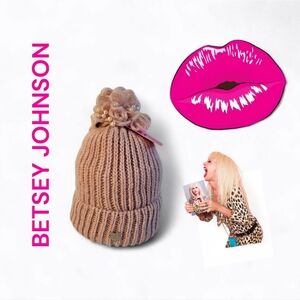 Nwt Betsey Johnson Cream and Pink Colored Beanie Pom Pom with Pearls